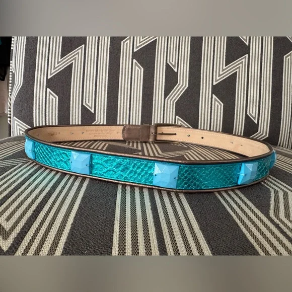 ST. JOHN SOCA Italian Leather Blue Metallic Beaded Croc Belt Size S/M/L